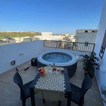 Alina Boutique Living