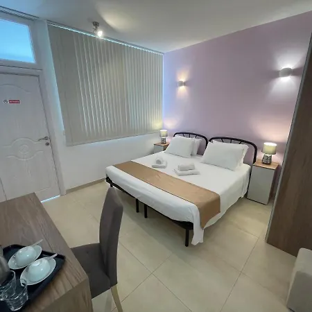 Alina Boutique Living Bed & Breakfast Victoria