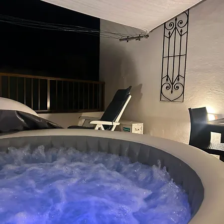 Alina Boutique Living فندق مبيت وإفطار 3*
