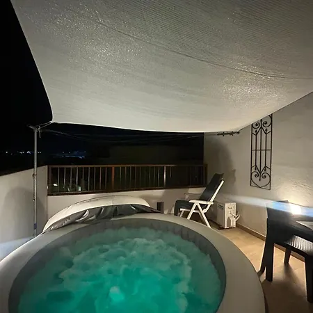 Alina Boutique Living Bed & Breakfast 3*