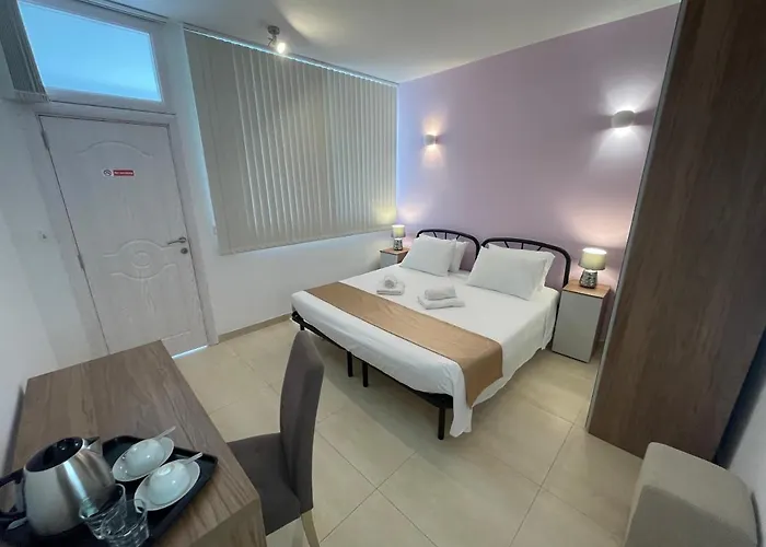 Alina Boutique Living Bed and breakfast Victoria